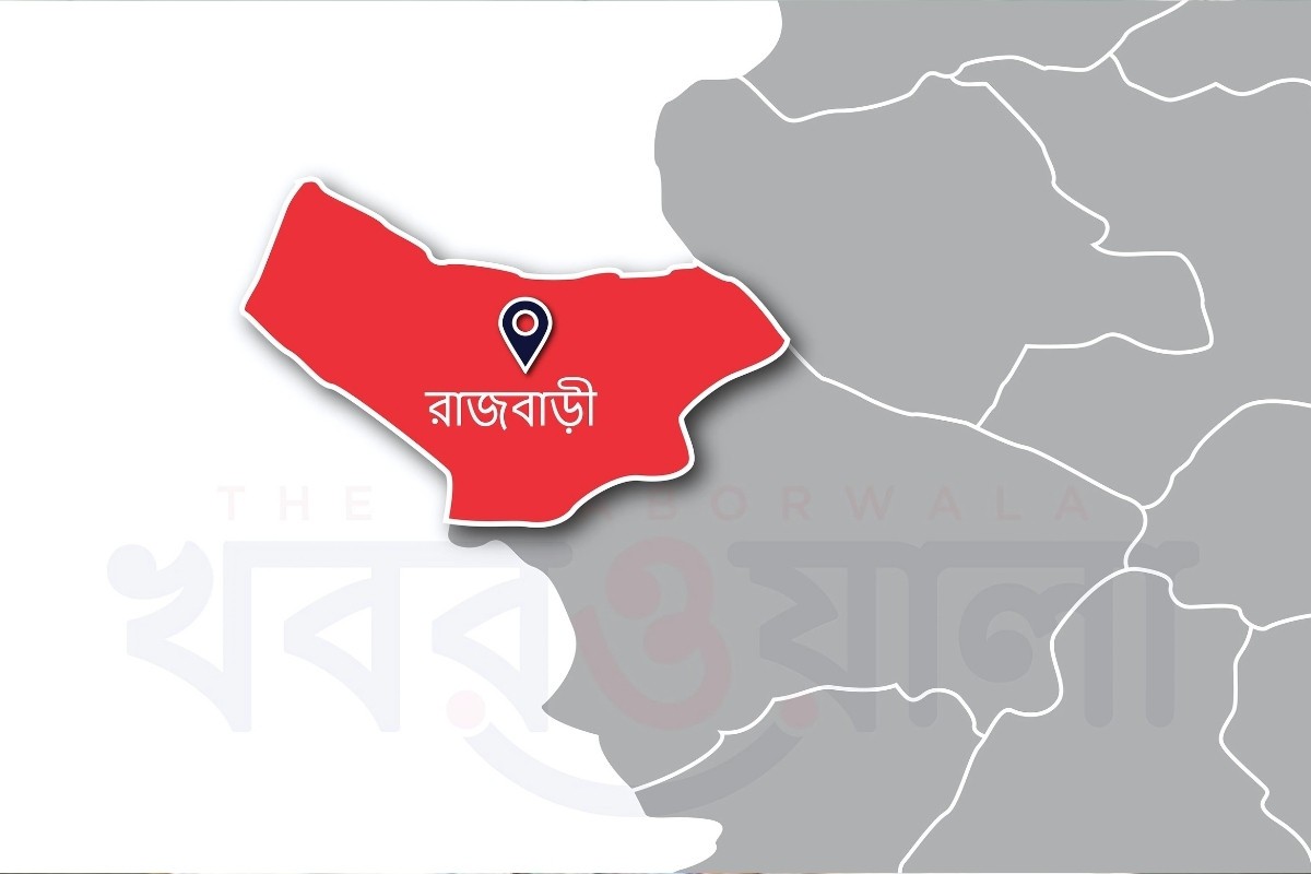 রাজবাড়ীতে নছিমন উল্টে ব্যবসায়ীর মৃত্যু