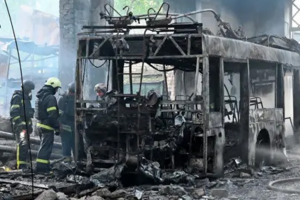 রাশিয়ার বিমানঘাঁটিতে ইউক্রেনের ভয়াবহ হামলা, ৪০ যুদ্ধবিমান ধ্বংসের দাবি