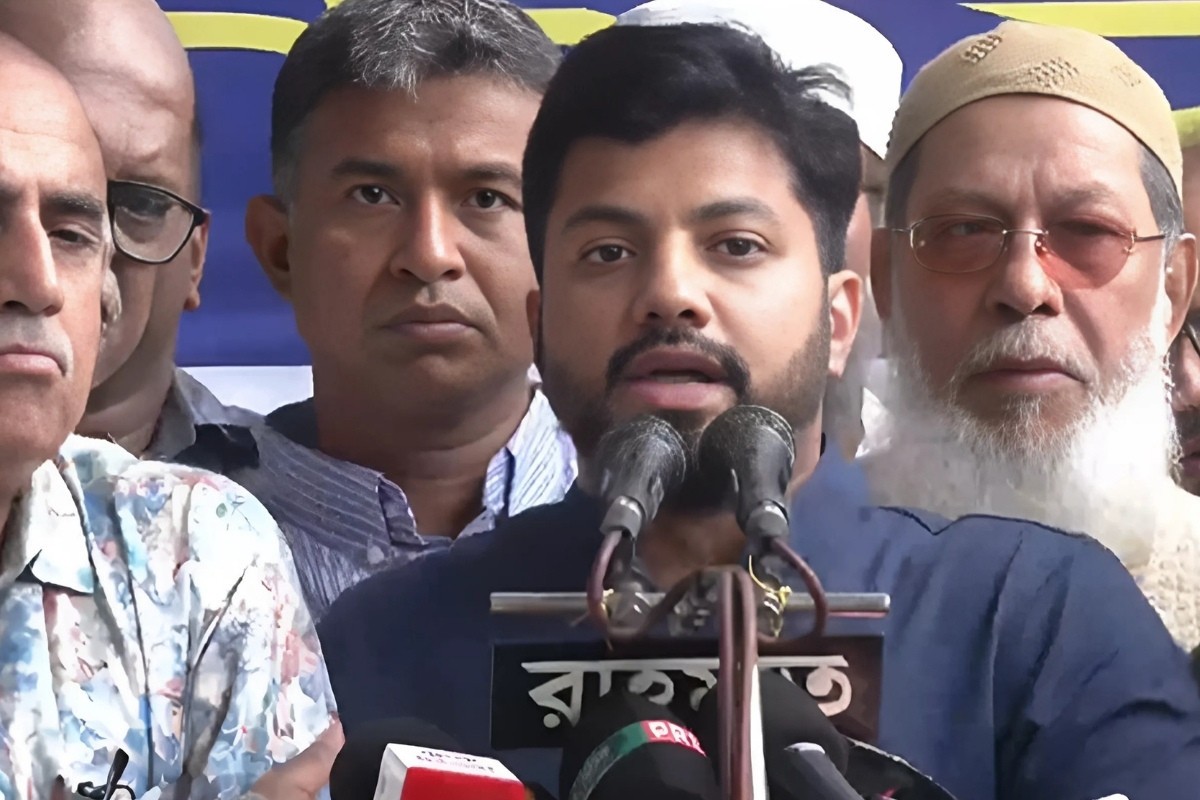 শপথ গ্রহণ ছাড়াই নানা নির্দেশনা ইশরাকের