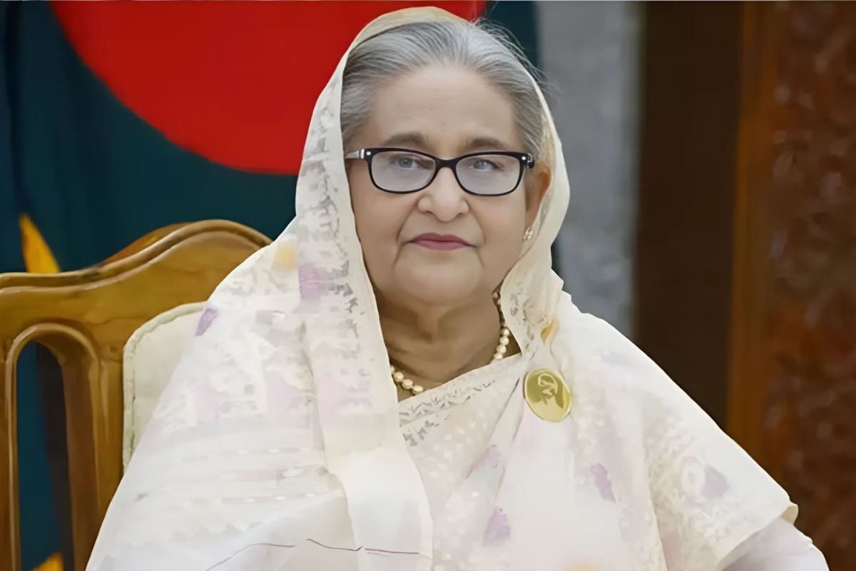 শেখ হাসিনাসহ ১২ জনকে আদালতে হাজির হতে গেজেট প্রকাশের নির্দেশ