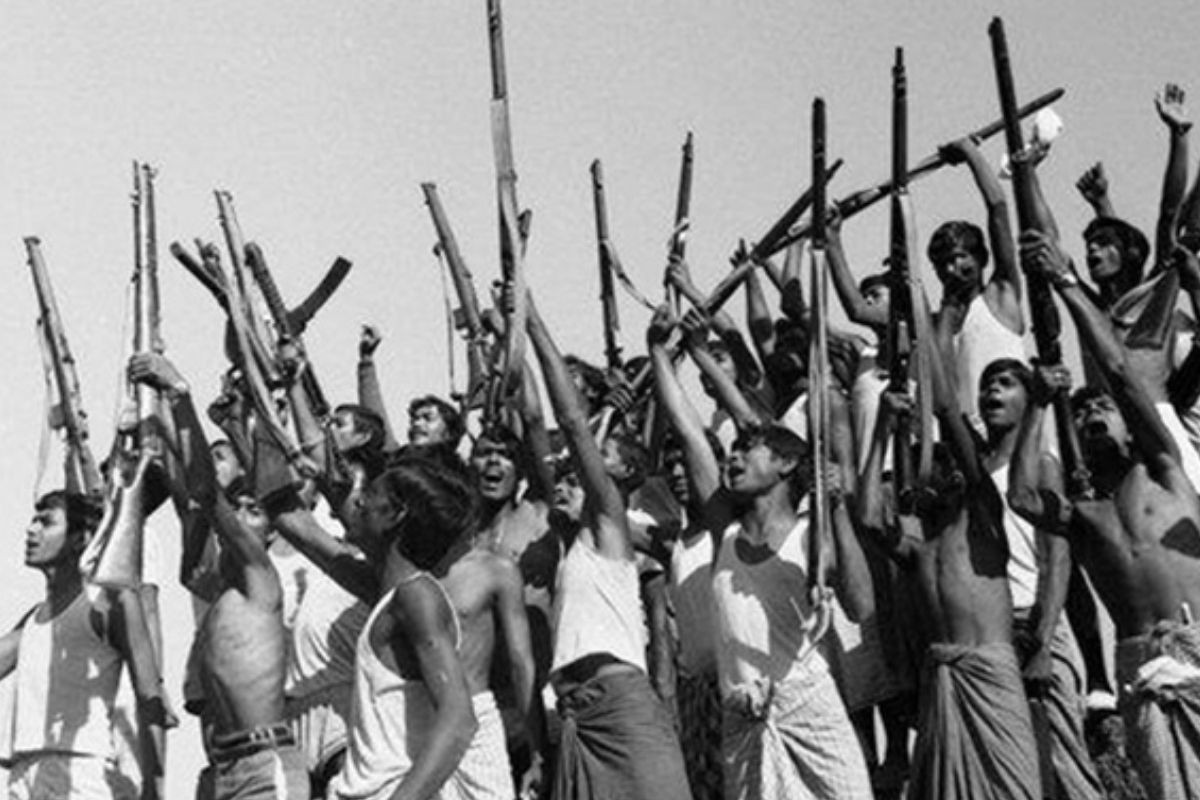 সংশোধিত আইনে ‘বীর মুক্তিযোদ্ধা’ ও ‘মুক্তিযুদ্ধের সহযোগী’ যাঁরা