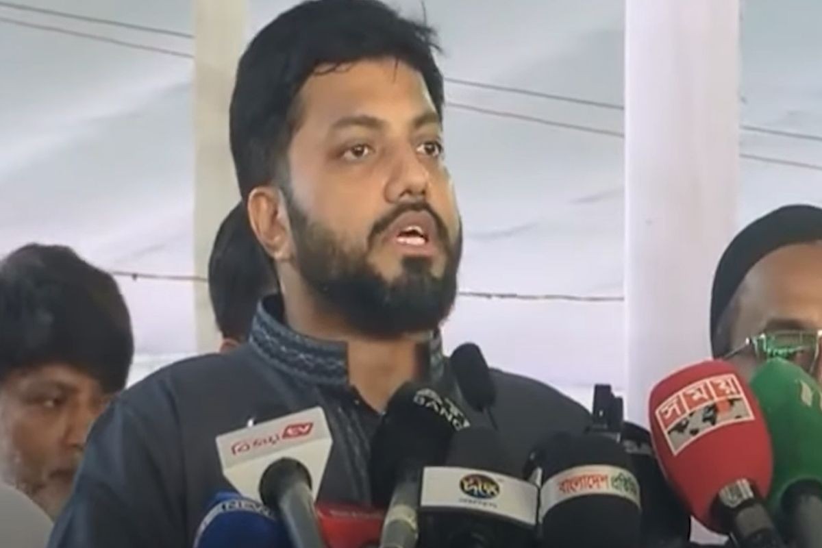 সংস্কারের নামে সরকার দীর্ঘ অগণতান্ত্রিক চর্চার দিকে হাঁটছে: ইশরাক
