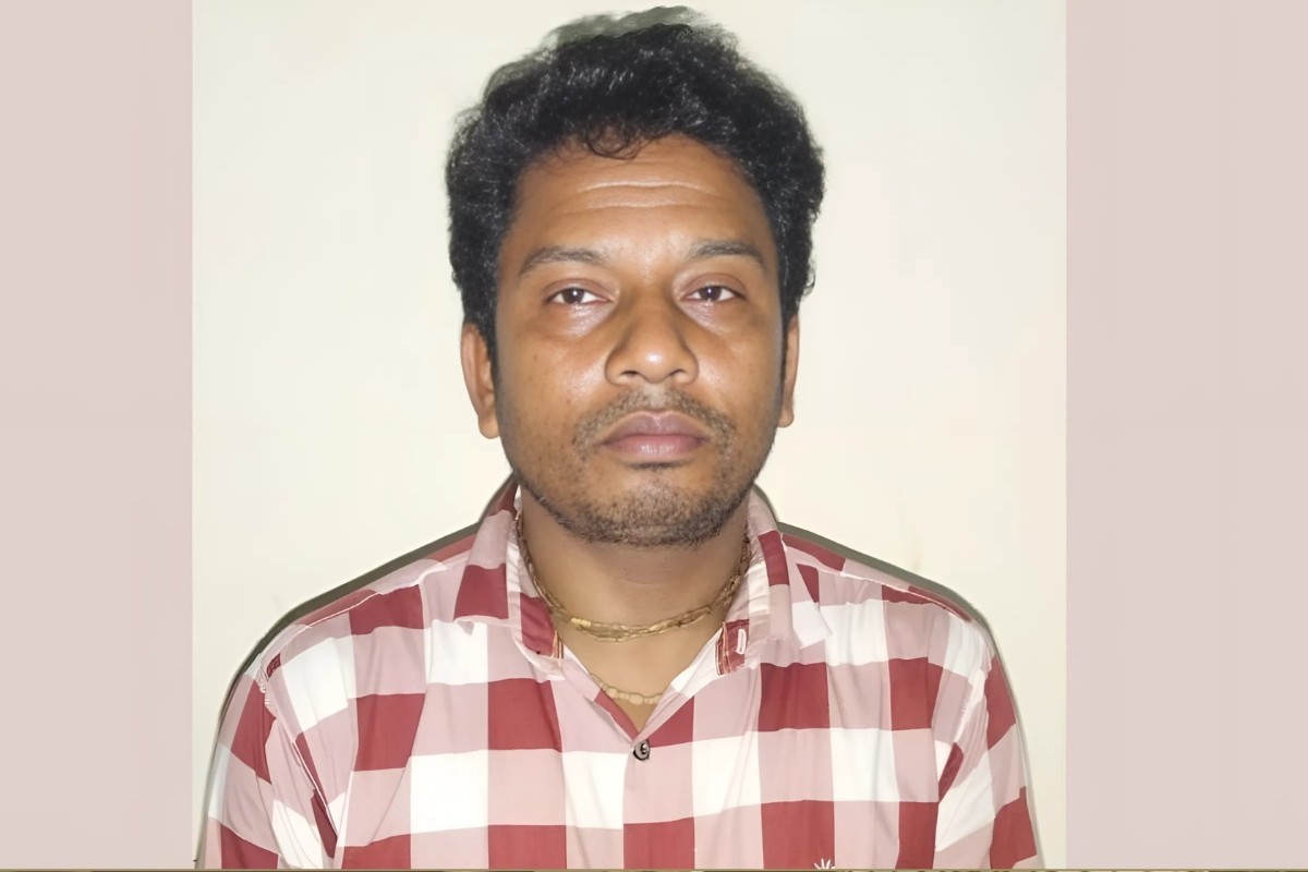 সম্ভ্রম রক্ষায় চলন্ত অটোরিকশা থেকে কলেজছাত্রীর লাফ, গ্রেপ্তার চালক