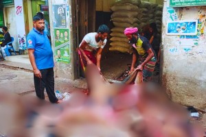 সরকার নির্ধারিত দরে বিক্রি হচ্ছে না চামড়া, দাম ৭০০-৯০০ টাকা