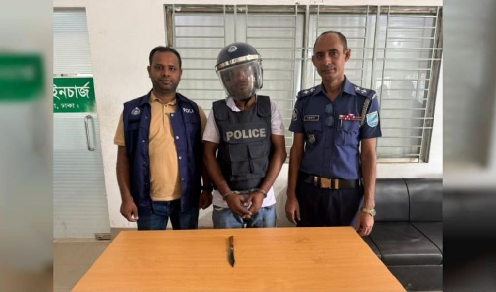 সাভারের স্ত্রীর সামনে স্বামীকে ছুরি মেরে হত্যা ‘জামাই মাসুদ ‘ গ্রেপ্তার 1749734071 সাভারে স্ত্রীর সামনে স্বামীকে ছুরি মেরে হত্যা, ‘জামাই মাসুদ ‘ গ্রেপ্তার