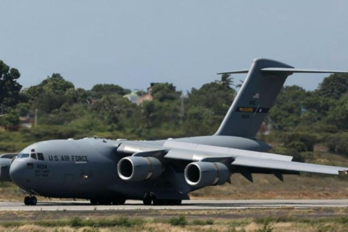 সামরিক সরঞ্জামভর্তি যুক্তরাষ্ট্র ও জার্মানির ১৪ কার্গো বিমান ইসরায়েলে