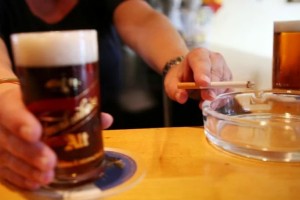 আমলাদের জন্য নতুন নিয়ম: সরকারি সভায় মদ, সিগারেট, সুস্বাদু খাবার নিষিদ্ধ