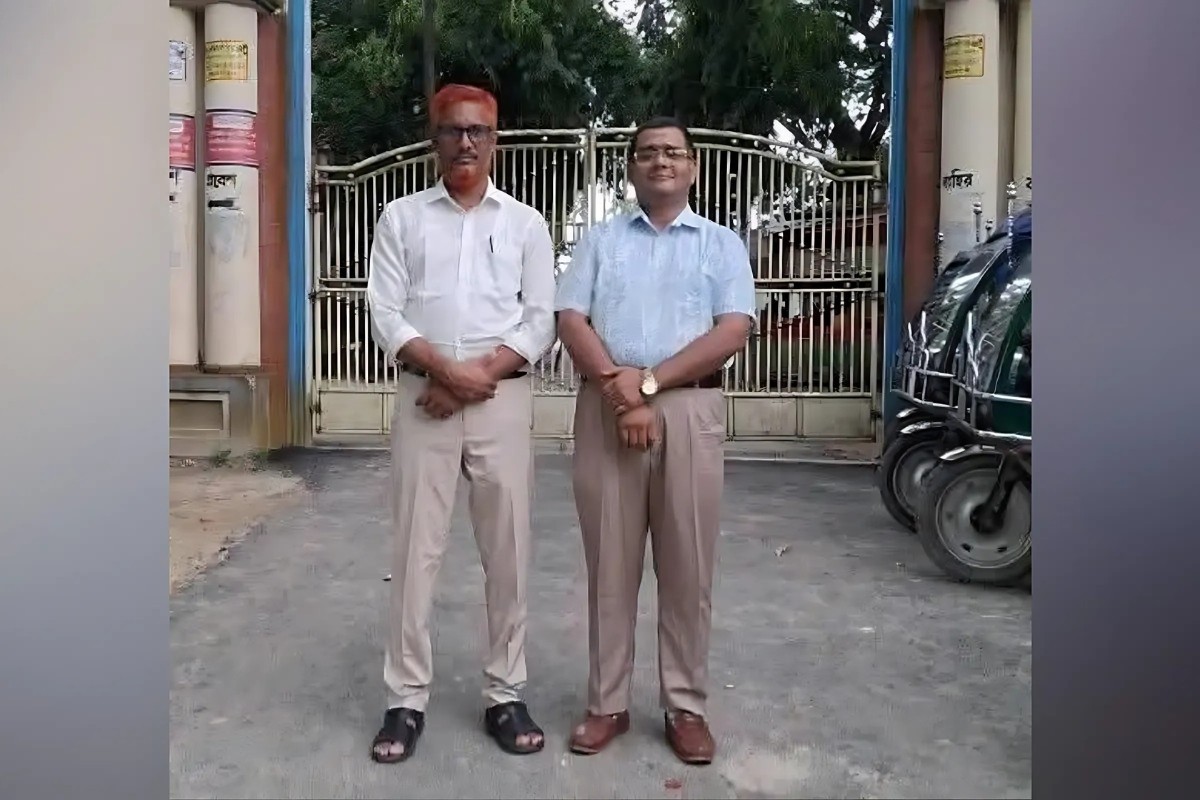 সেই দুই সাংবাদিককে ছেড়ে দেওয়া হলো