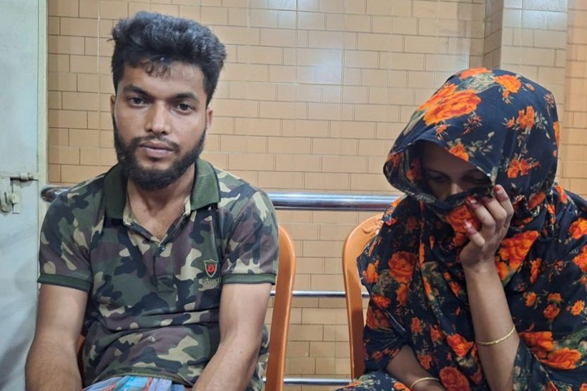 তালাকের ২ ঘণ্টা পর প্রেমিকের সঙ্গে বিয়ে!