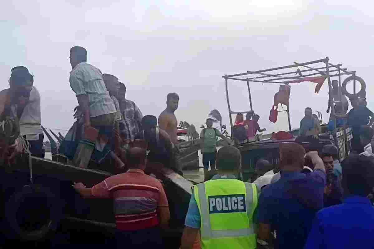 হাতিয়ায় ট্রলারডুবিতে পুলিশসহ এখনও নিখোঁজ ৪