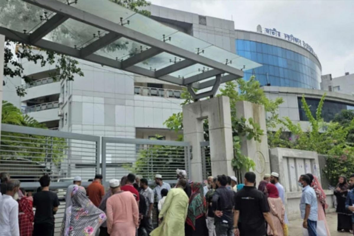 ৬০০ কোটির  জাতীয় চক্ষুবিজ্ঞান ইনস্টিটিউট, এখন যেন জুলাই আহতদের ‘লিল্লাহ বোর্ডিং’!