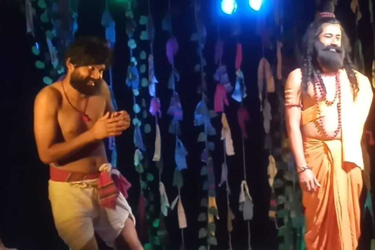 ‘উত্তরণ’ নাটকের ৩৩তম মঞ্চায়ন কাল