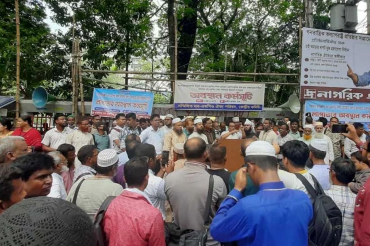 ‘এমপিও না দিলে লাশ হয়ে ফিরব’: ননএমপিও শিক্ষকদের হুঁশিয়ারি
