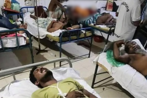 ‘পুলিশের উপস্থিতিতে’ বিএনপির দুই পক্ষের সংঘর্ষ, আহত ১০