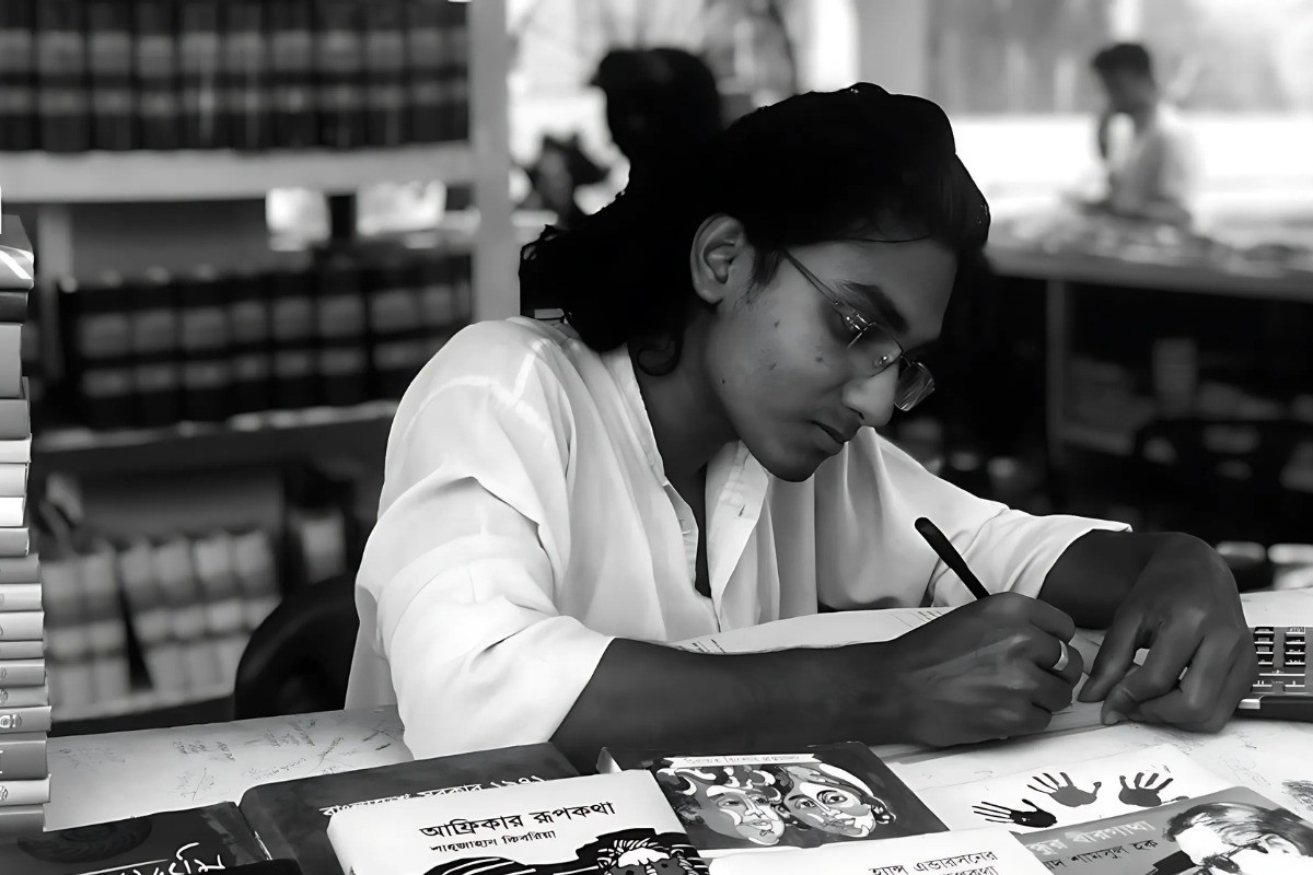 ‘পূর্বক্ষণ’ উপন্যাসের হৃদয়স্পর্শী প্রেক্ষাপট