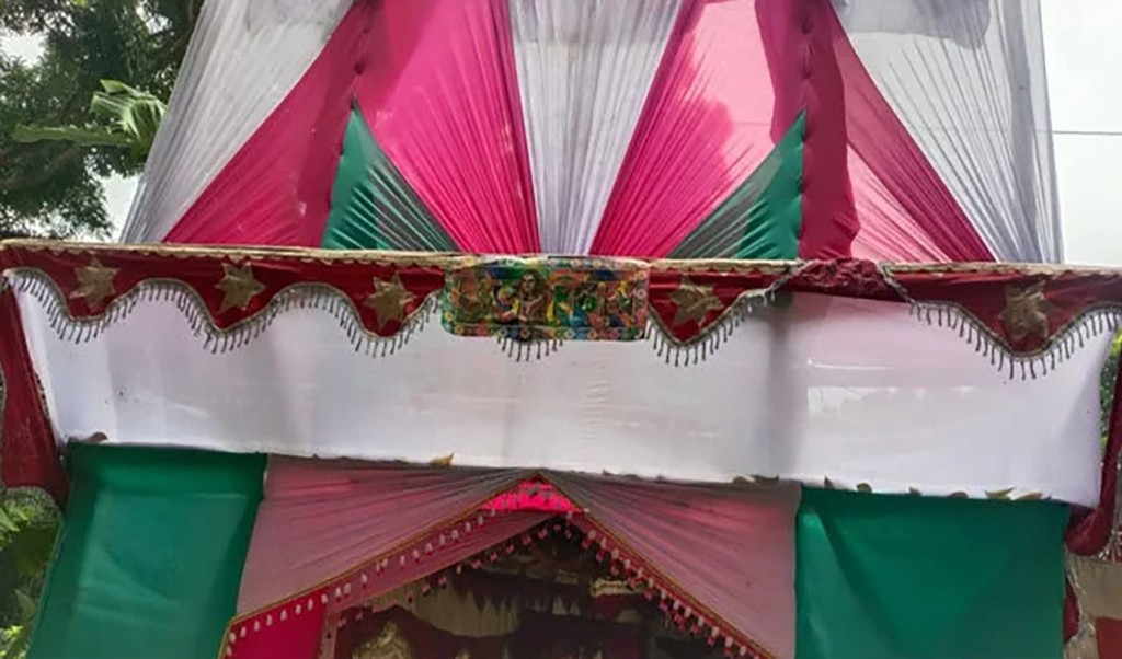 বিয়ের আগের রাতে কনের বাড়িতে ডাকাতি, স্বর্ণালংকার ও নগদ অর্থ লুট 3 ডাকাতি