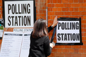 ১৬ বছরেই ভোট দিতে পারবেন যুক্তরাজ্যে