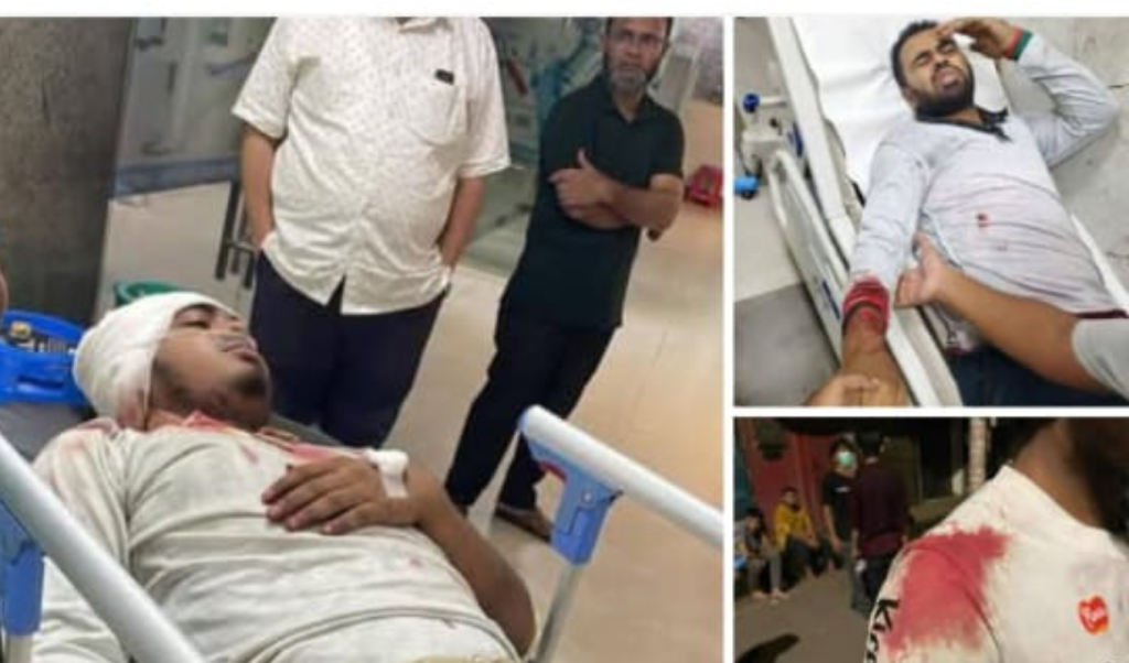 চট্টগ্রামে চাঁদাবাজির বিরোধে ছাত্রদল-শিবিরের ধাওয়া-পাল্টা ধাওয়া, আহত ১০ 4 Untitled design 2025 07 22T035511.948 1753135379 চট্টগ্রামে চাঁদাবাজির বিরোধে ছাত্রদল-শিবিরের ধাওয়া-পাল্টা ধাওয়া, আহত ১০
