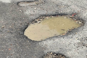 ১৫ দিনের মাথায় ধসে পড়ল ৬৫ লাখ টাকার সড়ক