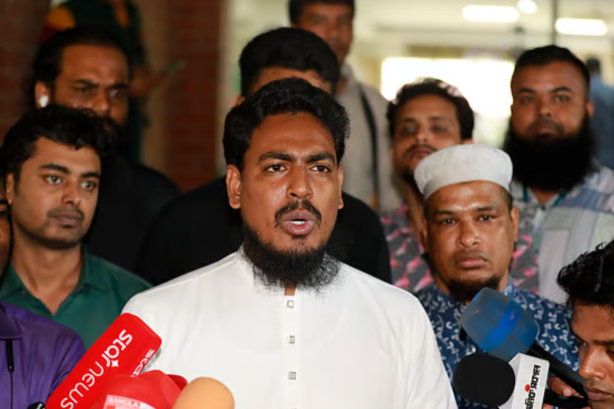 পিএসসি-দুদক নিয়ে দলীয় অবস্থান থেকে সরে আসতে বিএনপিকে এনসিপির আহ্বান