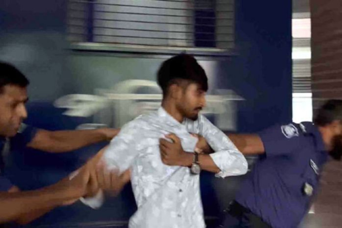 গুম মামলার আসামিদের ডিম ছোড়ায় ছাত্রদলের ৫ জন আটক