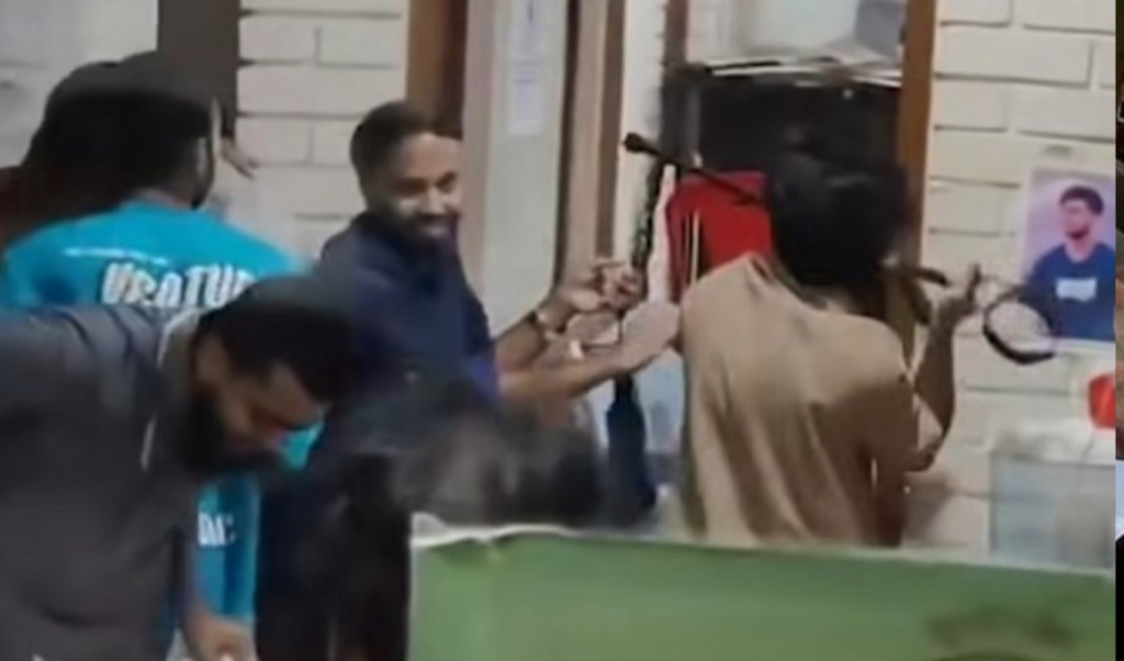 অর্থ সহায়তা না পাওয়ায় জুলাই শহীদ স্মৃতি ফাউন্ডেশন ভাঙচুর করলেন আহতরা 3 Untitled design 82 1751999609 অর্থ সহায়তা না পাওয়ায় জুলাই শহীদ স্মৃতি ফাউন্ডেশন ভাঙচুর করলেন আহতরা