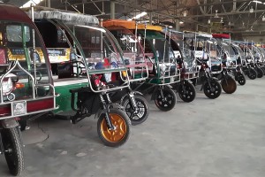 অটোরিকশার নিবন্ধন-চালকের লাইসেন্স বাধ্যতামূলক হচ্ছে