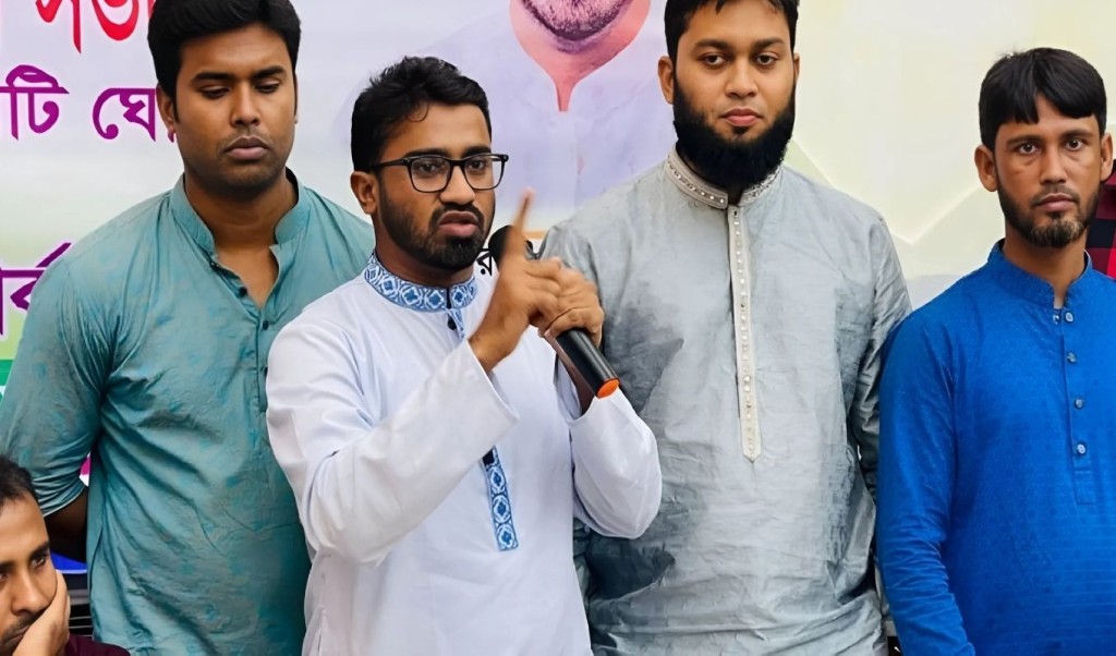 অপরাধে জড়িত নন, এমন আওয়ামী লীগ নেতাদের হয়রানি নয়: রাশেদ খাঁন 4 অপরাধে জড়িত নন এমন আওয়ামী লীগ নেতাদের হয়রানি নয় 1751716213 অপরাধে জড়িত নন, এমন আওয়ামী লীগ নেতাদের হয়রানি নয়: রাশেদ খাঁন
