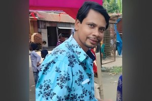 অফিস থেকে কর্মচারীর ঝুলন্ত মরদেহ উদ্ধার