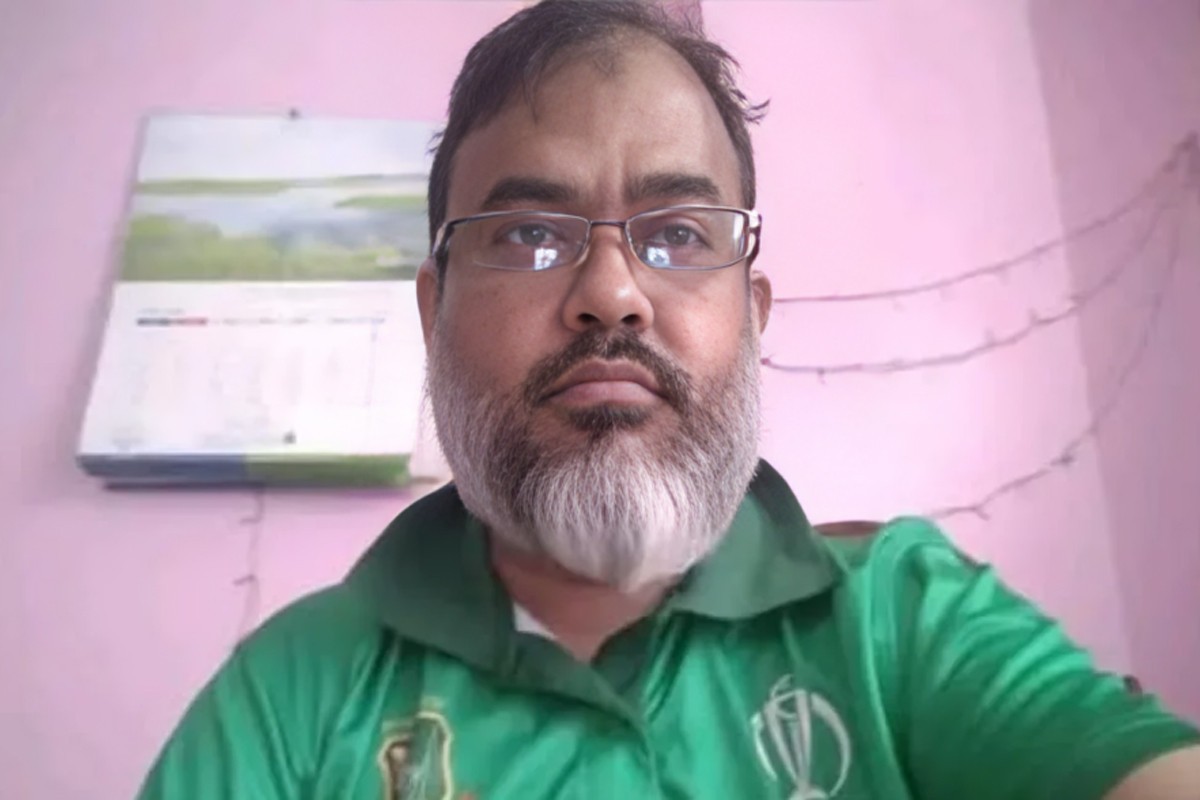 অষ্টম শ্রেণির শিক্ষার্থীদের কুপ্রস্তাব দিয়ে শিক্ষা কর্মকর্তা বললেন ‘ইয়ার্কি করছি’!