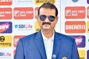 আইপিএলে টিকিট কেলেঙ্কারি ও জালিয়াতির অভিযোগে হায়দরাবাদ ক্রিকেটের প্রধান গ্রেপ্তার