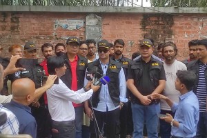 আগারগাঁও পাসপোর্ট অফিসে র‍্যাবের অভিযান, ১৩ জনকে কারাদণ্ড