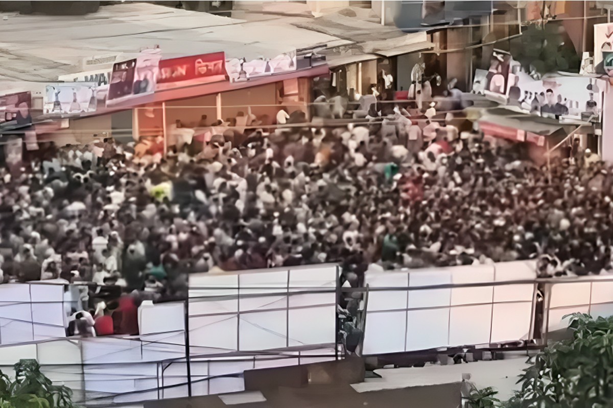 এনসিপির সমাবেশে ড্রোন দেখে আতঙ্কিত লোকজনের দিগ্বিদিক দৌড়