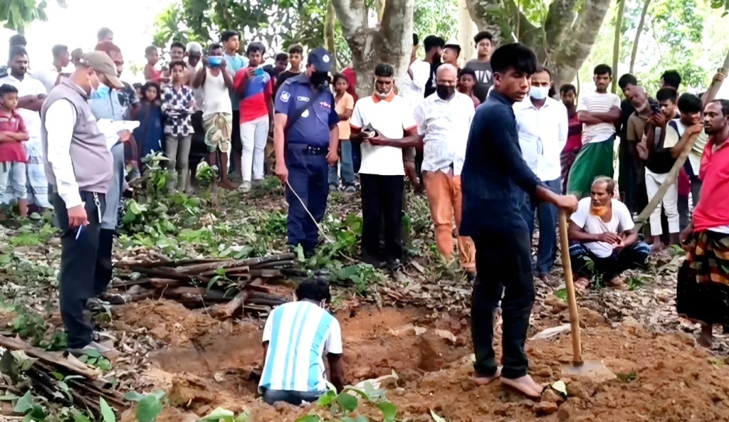 আদালতের নির্দেশে ১৫ মাস পর মরদেহ উত্তোলন 1752133276 আদালতের নির্দেশে ১৫ মাস পর লাশ উত্তোলন