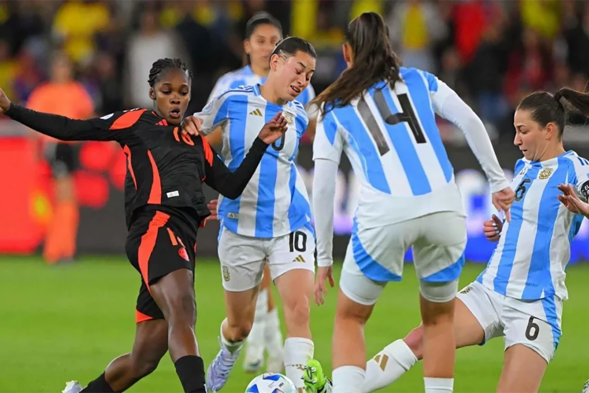 কলম্বিয়ার কাছে হেরে কোপার সেমিফাইনাল থেকে আর্জেন্টিনার বিদায়