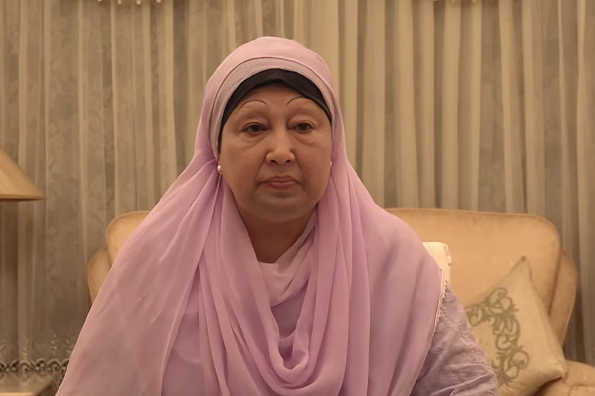 জাতীয় ঐক্য ও গণতান্ত্রিক অভিযাত্রা শীর্ষক আলোচনা সভায় প্রধান অতিথি খালেদা জিয়া