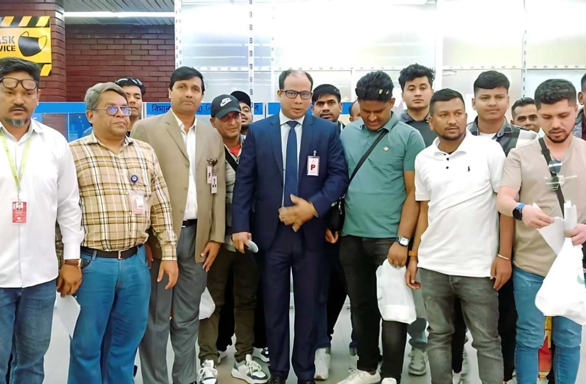 ইরান থেকে ফিরলেন আরও ৩২ বাংলাদেশি