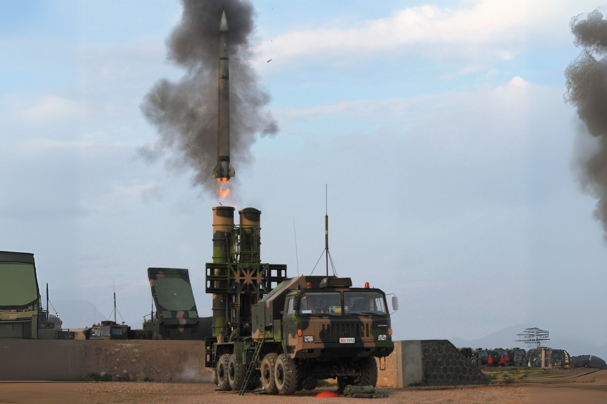 ইরানকে ভয়ংকর ‘এইচকিউ-৯বি’ ক্ষেপণাস্ত্র দিলো চীন