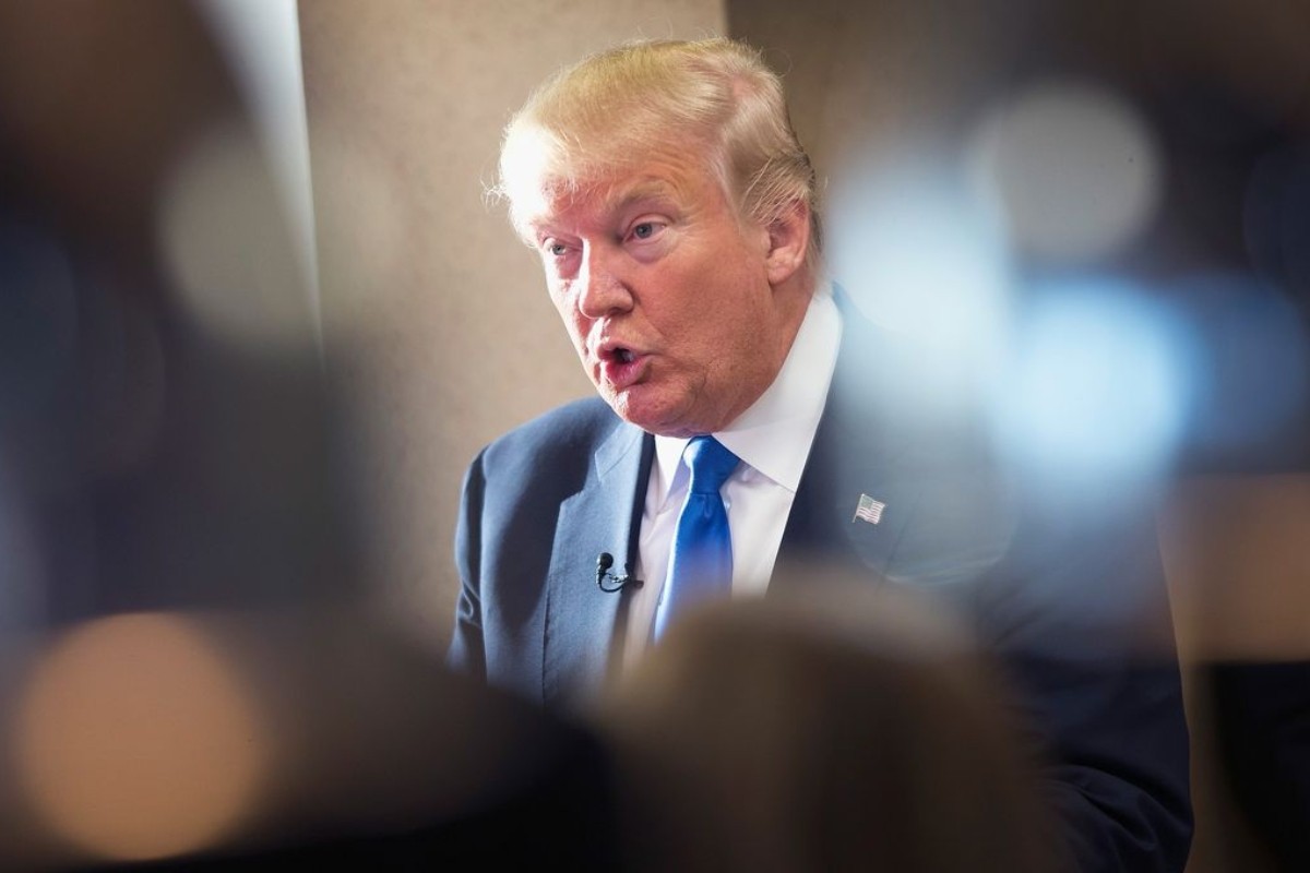 ইরানের ওপর নিষেধাজ্ঞা তুলে নিতে চান ট্রাম্প