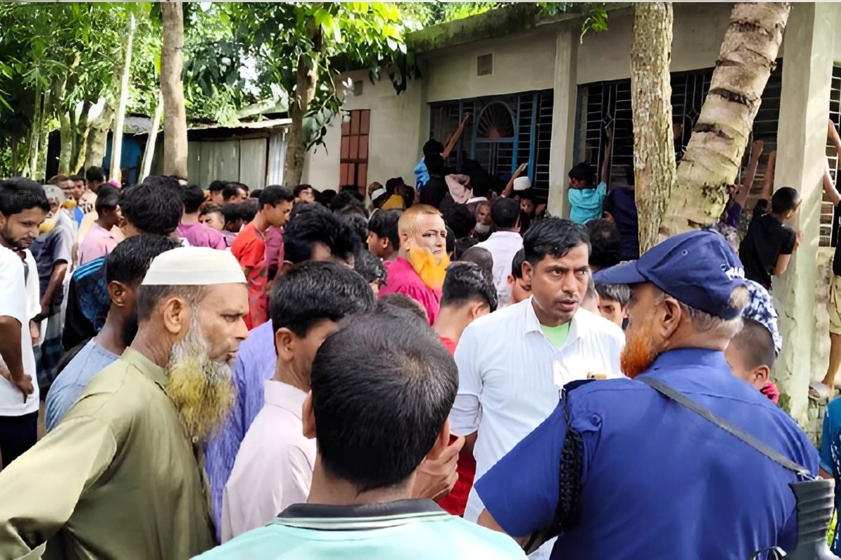 ঈশ্বরগঞ্জে যুবকের গলাকাটা মরদেহ উদ্ধার