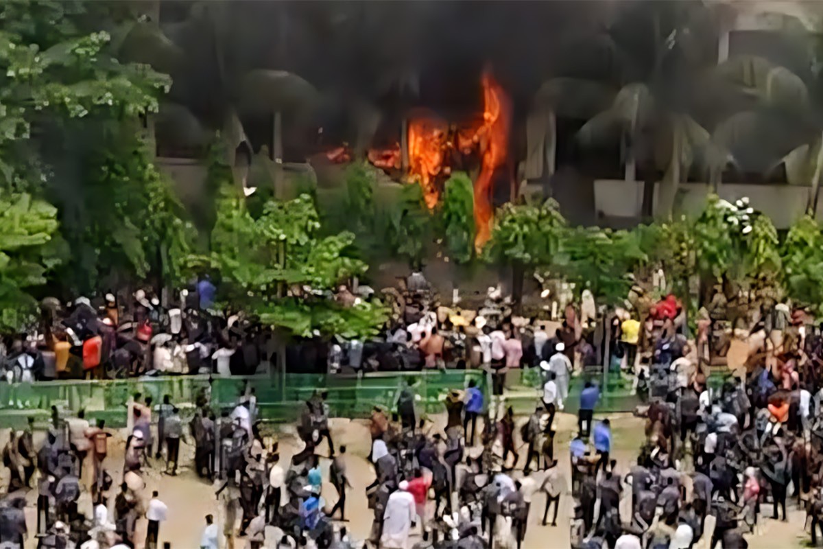 নিরাপত্তাহীনতার আতঙ্কে অভিভাবকরা, ট্রমায় শিক্ষার্থীরা