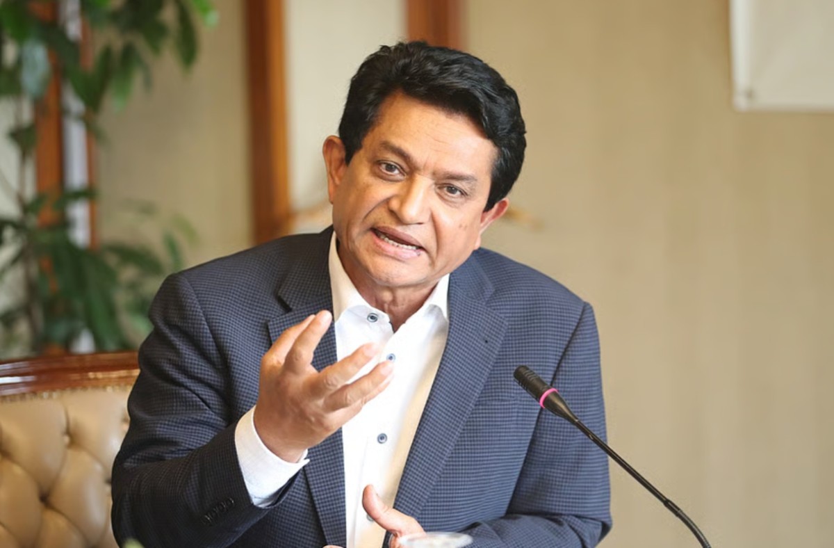 ব্যবসার ৪০ বছরে এমন সংকট দেখিনি: এ কে আজাদ
