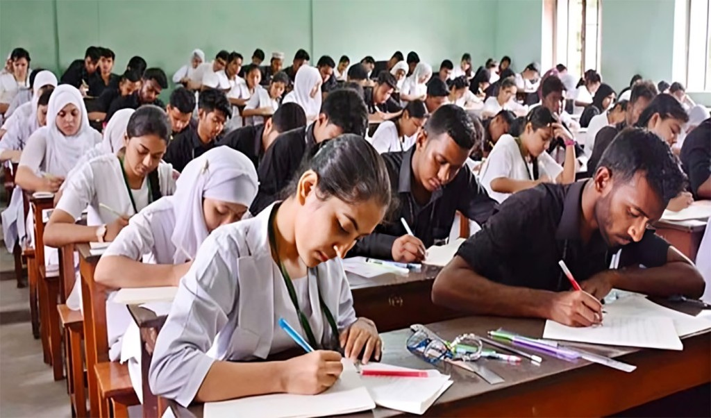 একাদশ শ্রেণিতে ভর্তি নিয়ে শিক্ষার্থী-অভিভাবকদের উদ্বেগ যে কারণে 13 একাদশে ভর্তি 1752295548 একাদশ শ্রেণিতে ভর্তি নিয়ে শিক্ষার্থী-অভিভাবকদের উদ্বেগ যে কারণে