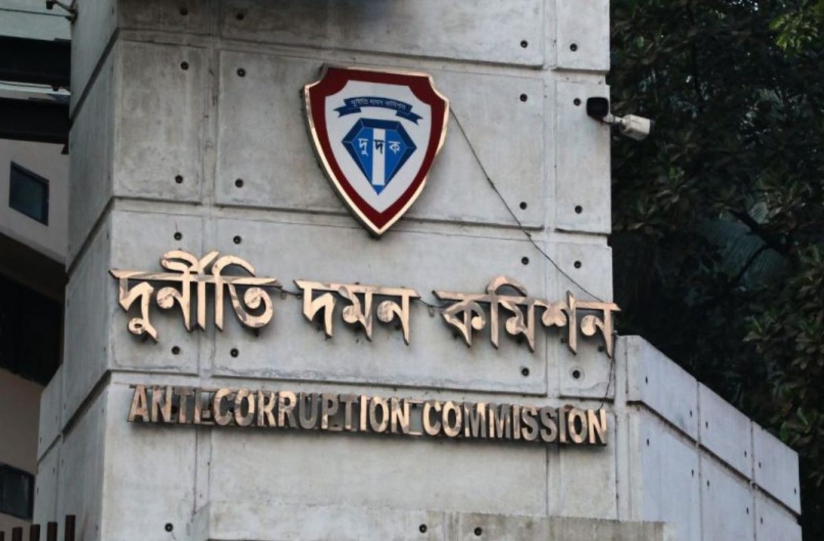 এনবিআরের আরও ৫ কর্মকর্তার বিরুদ্ধে দুর্নীতির অনুসন্ধানে দুদক