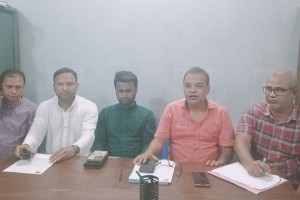 শহীদ মিনারে কর্মসূচির অনুমতি না দেওয়ায় ডিসিকে ‘ফ্যাসিস্টের দোসর’ বলল এনসিপি