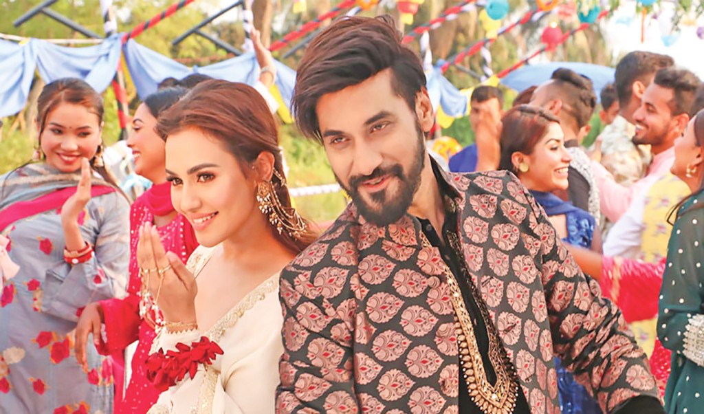 জনপ্রিয় গান 'কন্যা' এবার উর্দুতে গাইলেন পাকিস্তানি শিল্পীরা 10 কন্যা গানে পাকি সুর 1752127224 জনপ্রিয় গান 'কন্যা' এবার উর্দুতে গাইলেন পাকিস্তানি শিল্পীরা