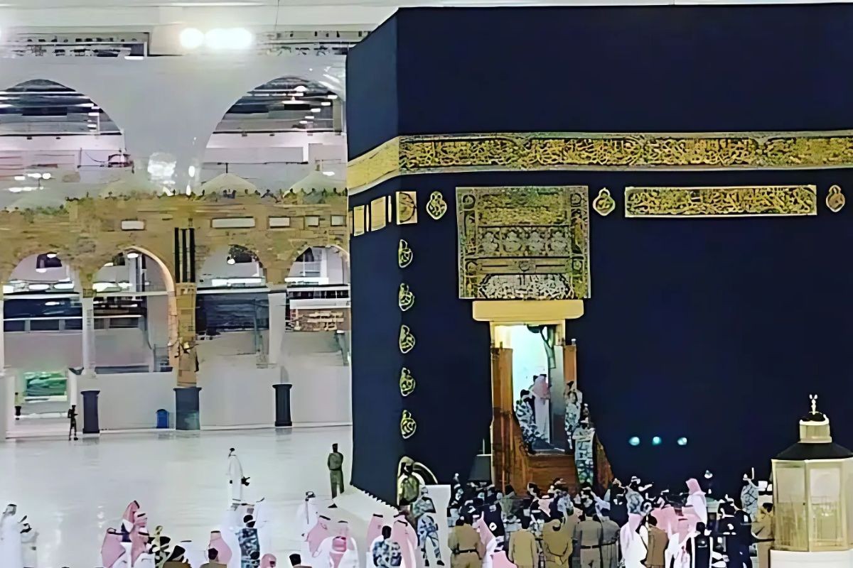 বৃহস্পতিবার ধোয়া হবে পবিত্র কাবা শরীফ