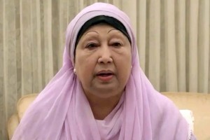 কুমিল্লায় তিন মামলা থেকে অব্যাহতি পেলেন খালেদা জিয়া