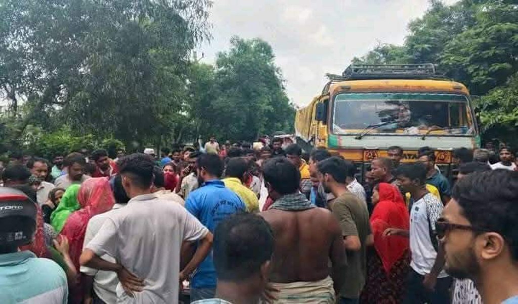 কুষ্টিয়ায় নিখোঁজ অটোরিকশা চালকের লাশ উদ্ধার, সড়ক অবরোধ 3 কুষ্টিয়ায় নিখোঁজ অটোরিকশা চালকের লাশ 1752224472 কুষ্টিয়ায় নিখোঁজ অটোরিকশা চালকের লাশ উদ্ধার, সড়ক অবরোধ
