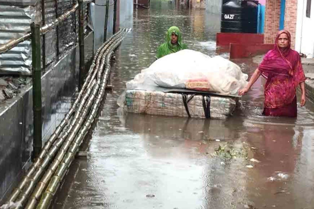 কেশবপুরে পানিবন্দি ১০ হাজার মানুষ